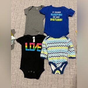 Baby bodysuit bundle